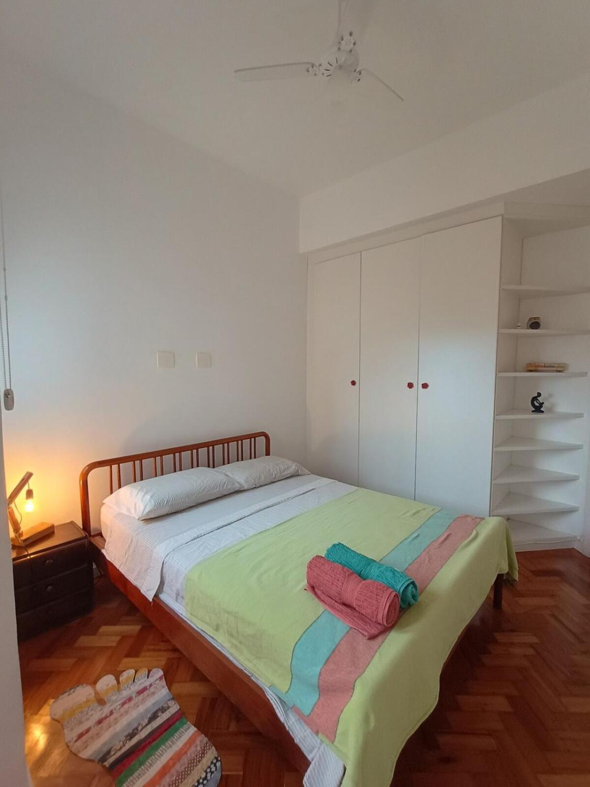 De 02 Quartos, Espacoso, Em Santa Teresa *